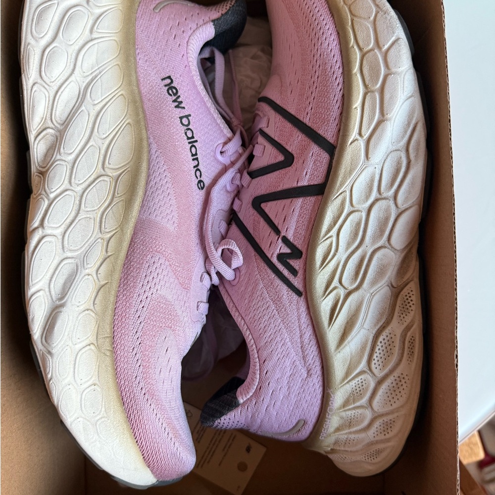 New Balance Fresh Foam X More V4 Women's Running Sneakers